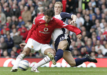 两支球队在 两支球队在